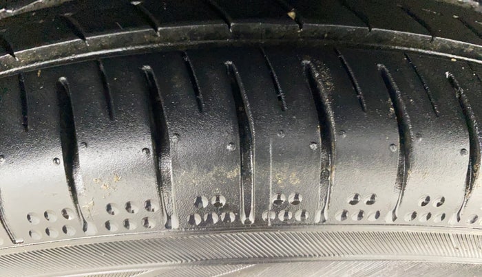 2018 Honda Jazz 1.2L I-VTEC V AT, Petrol, Automatic, 56,956 km, Right Front Tyre Tread