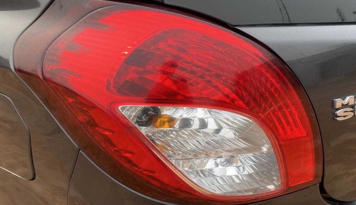 2016 Maruti Alto 800 LXI, Petrol, Manual, 36,270 km, Left tail light - Minor scratches