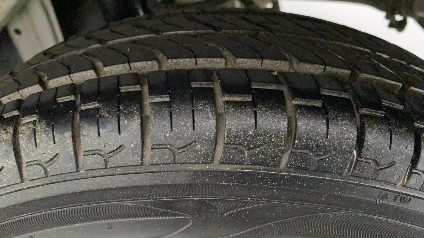 2020 Maruti Alto VXI, Petrol, Manual, 42,801 km, Left Rear Tyre Tread