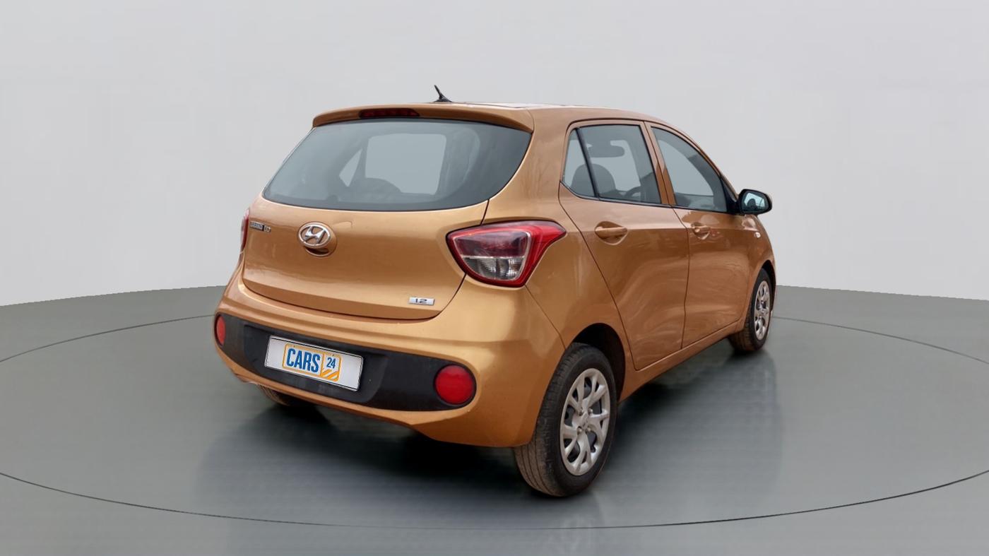 2017 Hyundai Grand i10 MAGNA 1.2 KAPPA VTVT, Petrol, Manual, 26,226 km, Right Back Diagonal
