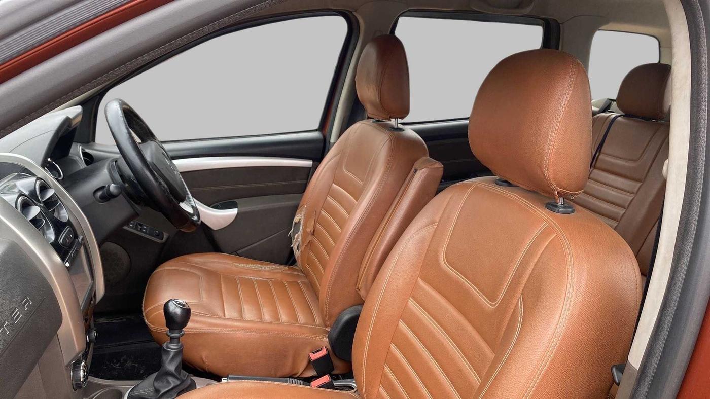 2018 Renault Duster RXZ DIESEL 110, Diesel, Manual, 56,925 km, Right Side Front Door Cabin