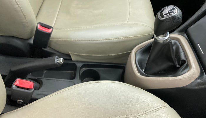 2014 Hyundai Xcent S 1.2, Petrol, Manual, 42,242 km, Gear Lever