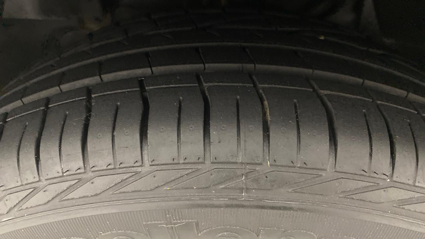 2021 Tata NEXON XMA PETROL, Petrol, Automatic, 11,395 km, Left Front Tyre Tread