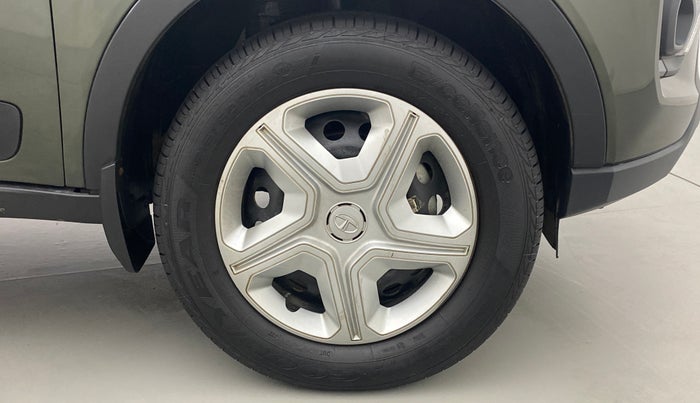 2021 Tata NEXON XMA PETROL, Petrol, Automatic, 11,395 km, Right Front Wheel