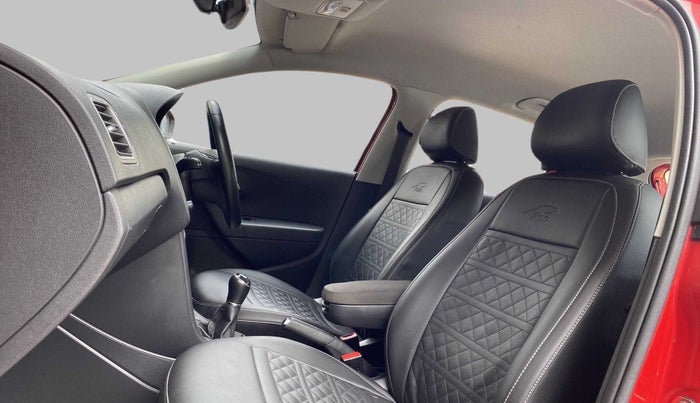 2018 Volkswagen Polo HIGHLINE 1.0 PETROL, Petrol, Manual, 22,984 km, Right Side Front Door Cabin