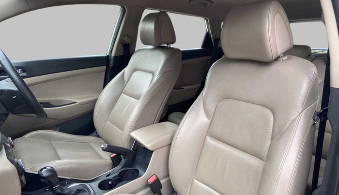 2016 Hyundai Tucson GLS 2WD AT PETROL, Petrol, Automatic, 75,193 km, Right Side Front Door Cabin