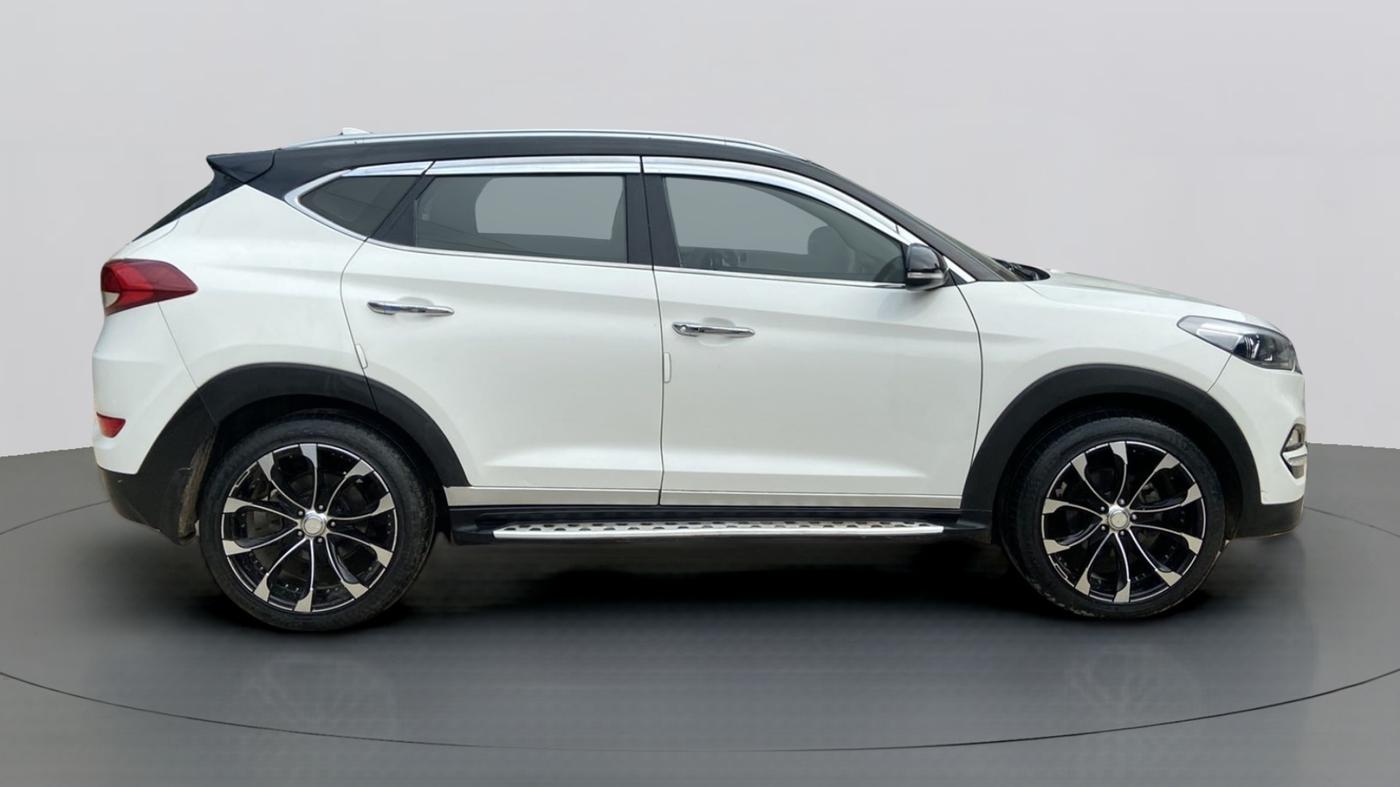 2016 Hyundai Tucson GLS 2WD AT PETROL, Petrol, Automatic, 75,193 km, Right Side View