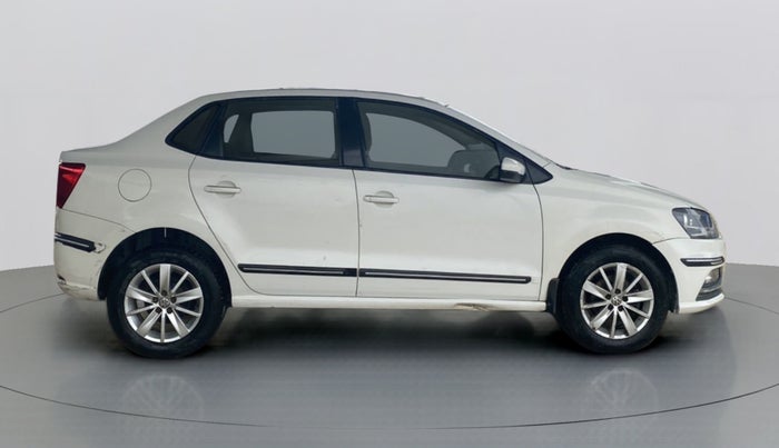 2016 Volkswagen Ameo HIGHLINE 1.2, Petrol, Manual, 83,810 km, Right Side View
