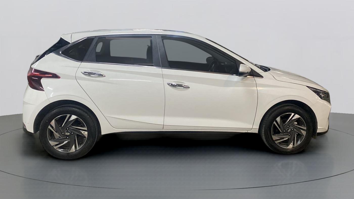 2022 Hyundai NEW I20 ASTA (O) 1.5 CRDI MT, Diesel, Manual, 3,701 km, Right Side View