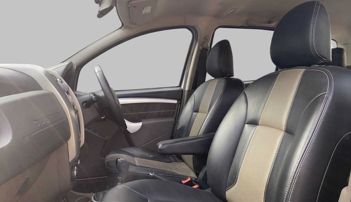 2016 Renault Duster RXZ AMT 110 PS, Diesel, Automatic, 63,658 km, Right Side Front Door Cabin