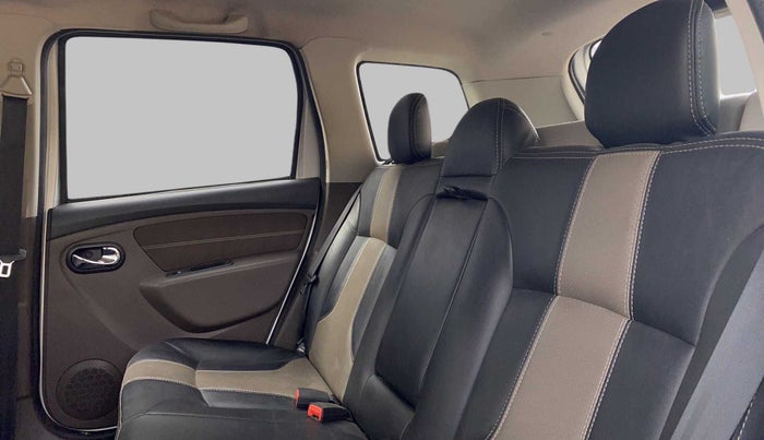 2016 Renault Duster RXZ AMT 110 PS, Diesel, Automatic, 63,658 km, Right Side Rear Door Cabin