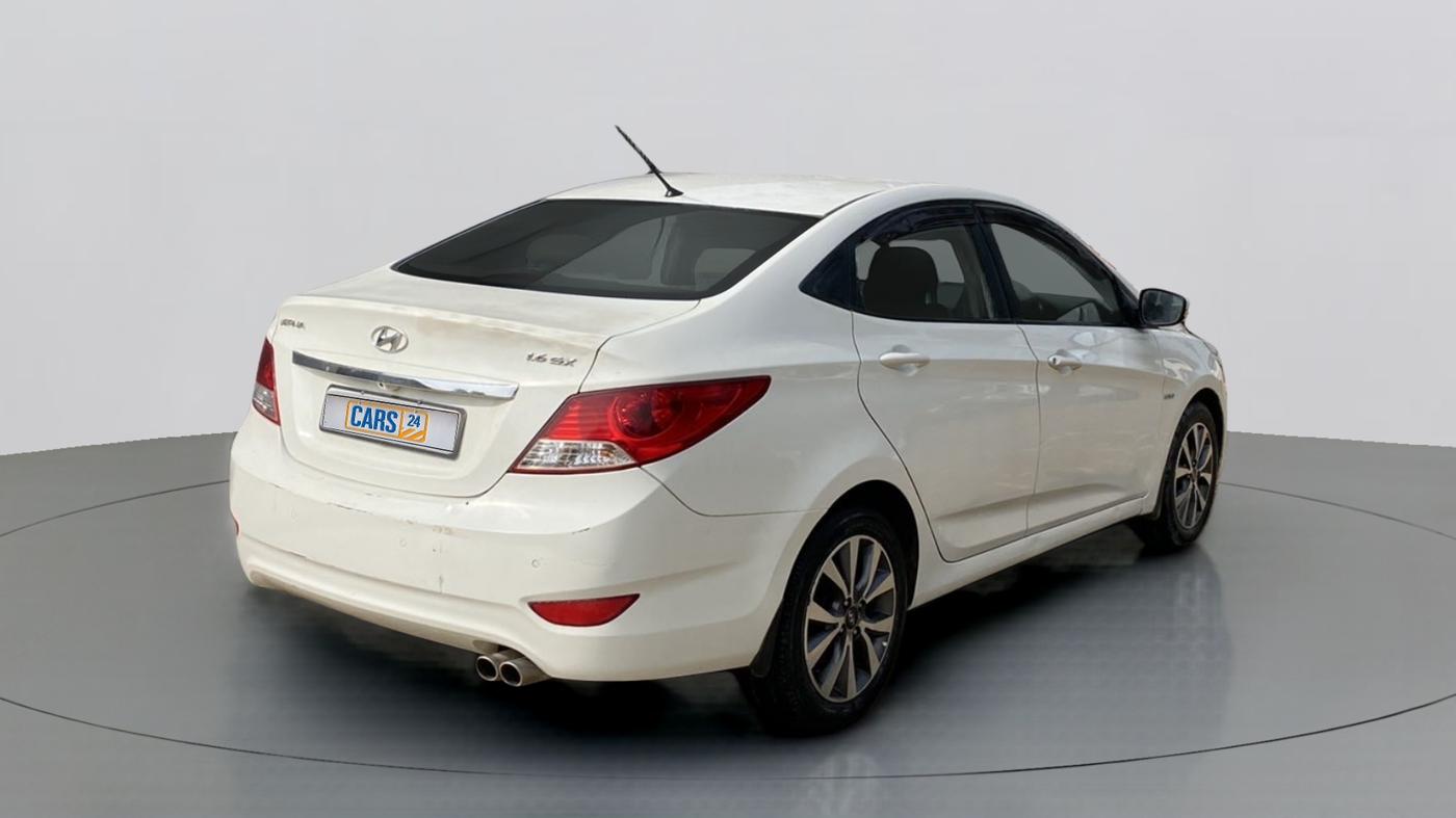 2013 Hyundai Verna FLUIDIC 1.6 VTVT SX, Petrol, Manual, 40,729 km, Right Back Diagonal