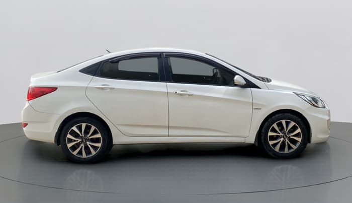 2013 Hyundai Verna FLUIDIC 1.6 VTVT SX, Petrol, Manual, 40,729 km, Right Side View
