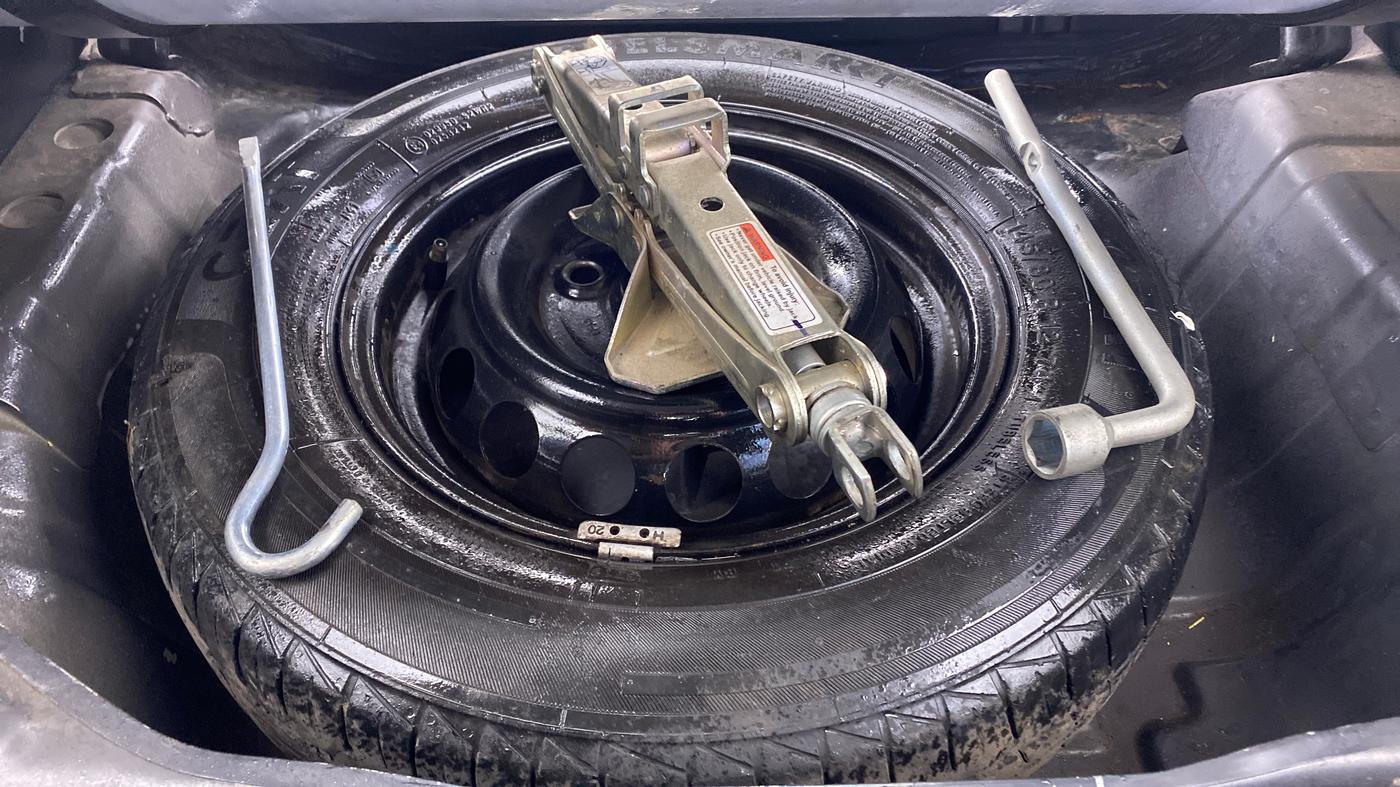 2019 Maruti Alto LXI CNG, CNG, Manual, 41,807 km, Spare Tyre