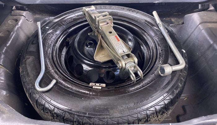 2019 Maruti Alto LXI CNG, CNG, Manual, 41,807 km, Spare Tyre