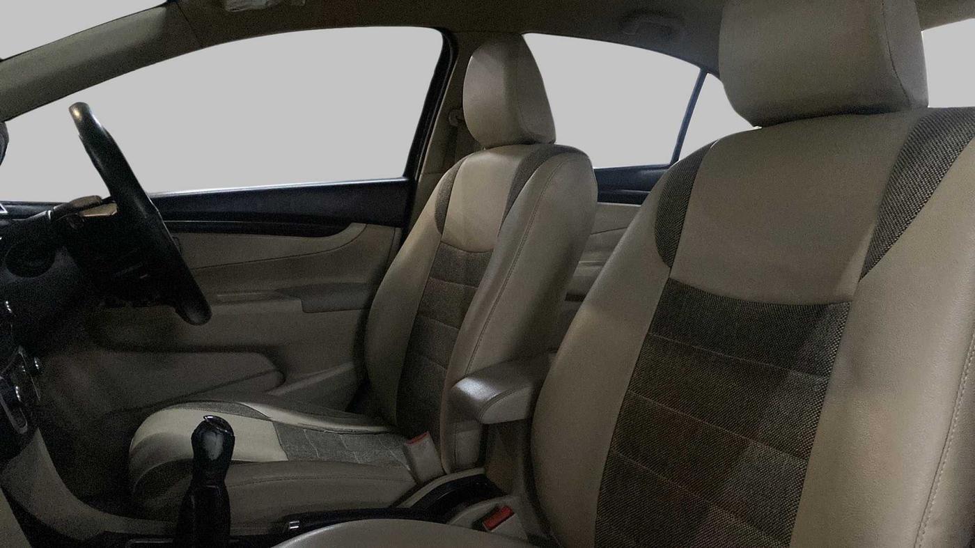 2015 Maruti Ciaz VDI+ SHVS, Diesel, Manual, 74,037 km, Right Side Front Door Cabin