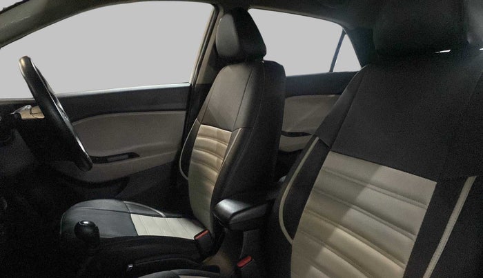 2018 Hyundai Elite i20 MAGNA EXECUTIVE 1.2, Petrol, Manual, 28,623 km, Right Side Front Door Cabin