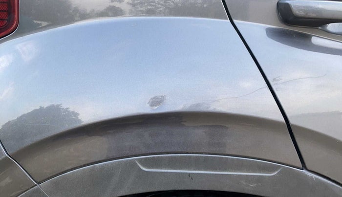 2020 Hyundai VENUE S+ 1.2, Petrol, Manual, 39,259 km, Right quarter panel - Slightly dented