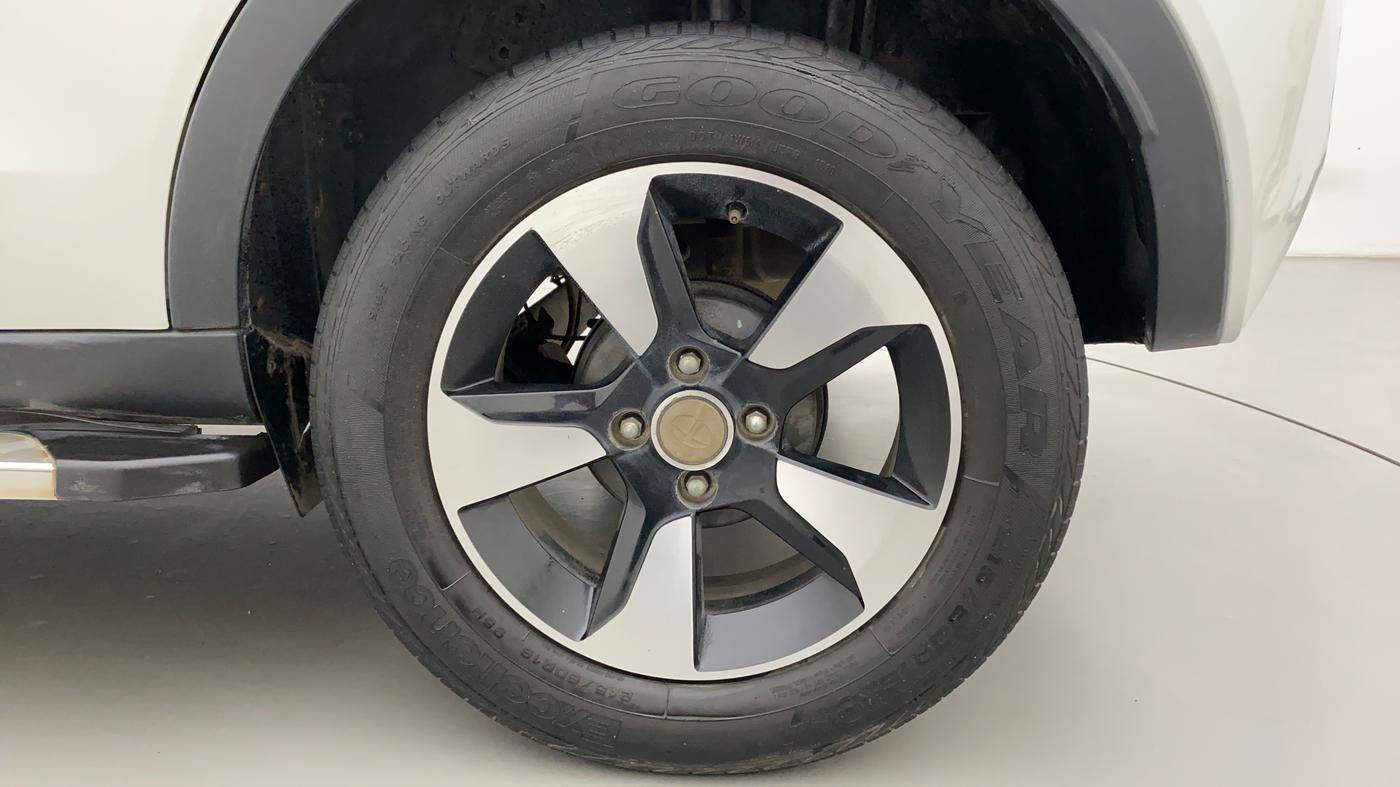 2019 Tata NEXON XZA PLUS PETROL DUAL TONE, Petrol, Automatic, 57,761 km, Left Rear Wheel