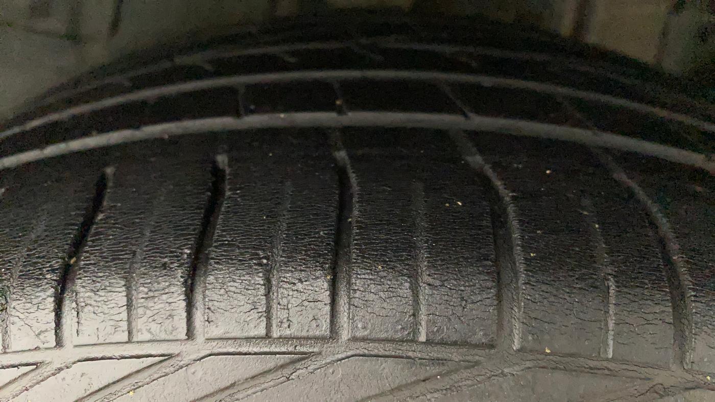 2019 Tata NEXON XZA PLUS PETROL DUAL TONE, Petrol, Automatic, 57,761 km, Left Rear Tyre Tread