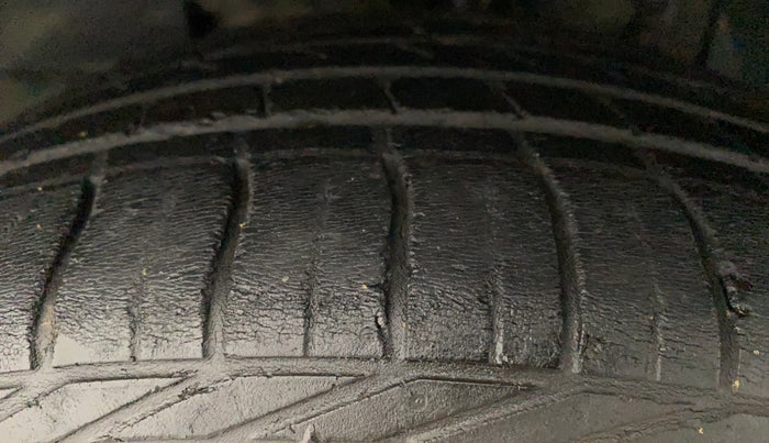 2019 Tata NEXON XZA PLUS PETROL DUAL TONE, Petrol, Automatic, 57,761 km, Left Front Tyre Tread