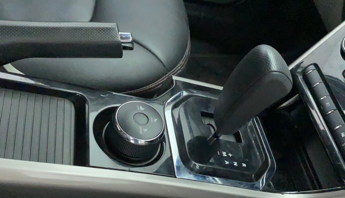 2019 Tata NEXON XZA PLUS PETROL DUAL TONE, Petrol, Automatic, 57,761 km, Gear Lever