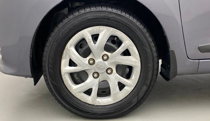 2017 Hyundai Grand i10 SPORTZ (O) 1.2 KAPPA VTVT, Petrol, Manual, 63,134 km, Left Front Wheel