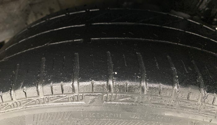2017 Hyundai Grand i10 SPORTZ (O) 1.2 KAPPA VTVT, Petrol, Manual, 63,134 km, Left Rear Tyre Tread