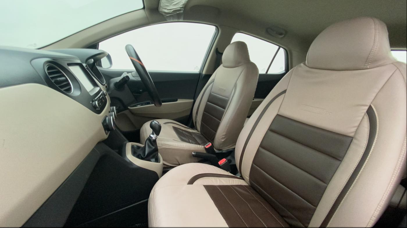 2017 Hyundai Grand i10 SPORTZ (O) 1.2 KAPPA VTVT, Petrol, Manual, 63,134 km, Right Side Front Door Cabin