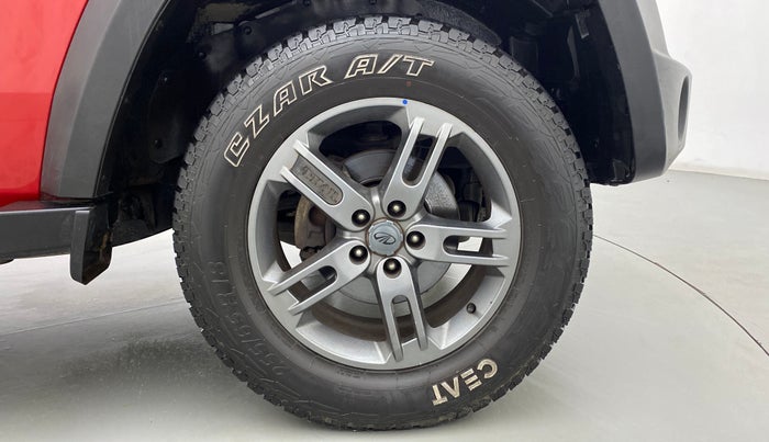 2021 Mahindra Thar LX  P 4WD AT CONVERTIBLE, Petrol, Automatic, 18,106 km, Right Front Wheel