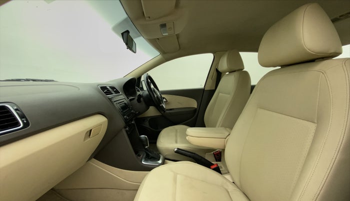 2013 Volkswagen Vento HIGHLINE PETROL AT, Petrol, Automatic, 70,819 km, Right Side Front Door Cabin