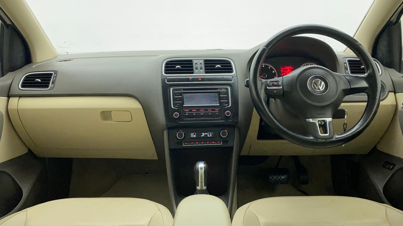 2013 Volkswagen Vento HIGHLINE PETROL AT, Petrol, Automatic, 70,819 km, Dashboard