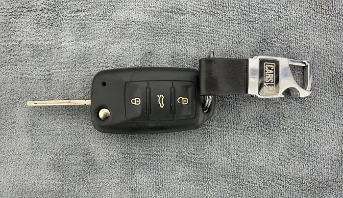 2017 Volkswagen Vento ALL STAR 1.6 MPI, Petrol, Manual, 62,666 km, Key Close Up