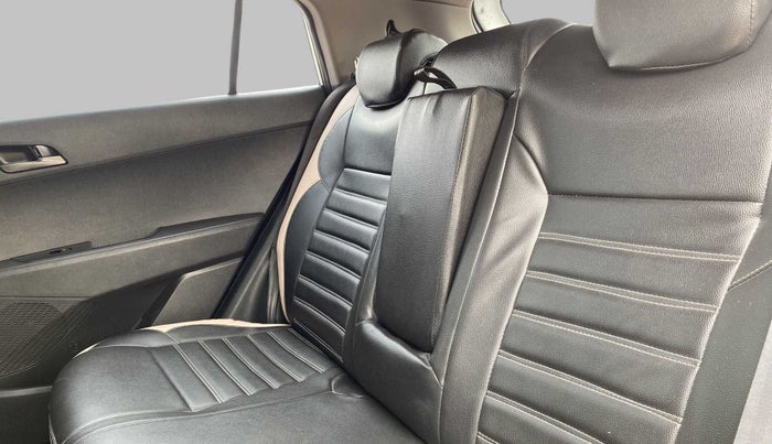 2015 Hyundai Creta SX PLUS 1.6 PETROL, Petrol, Manual, 51,525 km, Right Side Rear Door Cabin