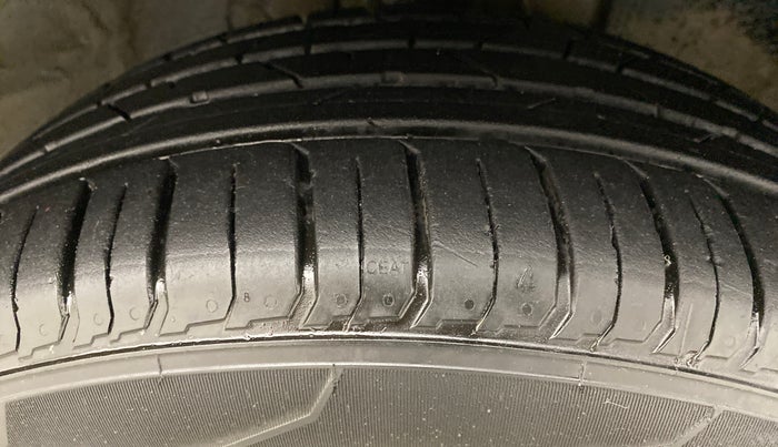 2021 Hyundai VENUE SX 1.0 (O) TURBO IMT, Petrol, Manual, 7,188 km, Right Front Tyre Tread