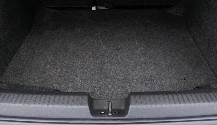 2019 Volkswagen Ameo HIGHLINE PLUS DSG 1.5, Diesel, Automatic, 34,817 km, Boot Inside