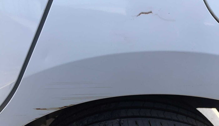 2018 Maruti Swift ZXI AMT, Petrol, Automatic, 63,025 km, Left quarter panel - Minor scratches