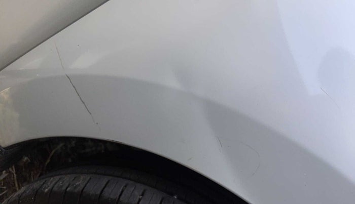 2018 Maruti Swift ZXI AMT, Petrol, Automatic, 63,025 km, Right fender - Minor scratches