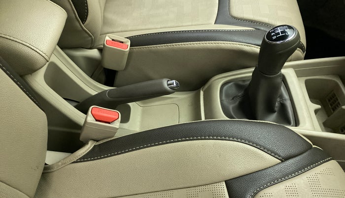 2021 Maruti Ertiga ZXI+ SHVS, Petrol, Manual, 77,429 km, Gear Lever