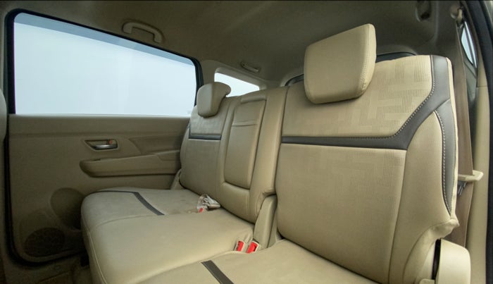 2021 Maruti Ertiga ZXI+ SHVS, Petrol, Manual, 77,429 km, Right Side Rear Door Cabin