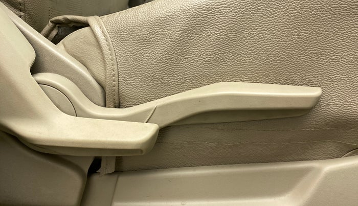 2021 Maruti Ertiga ZXI+ SHVS, Petrol, Manual, 77,429 km, Driver Side Adjustment Panel