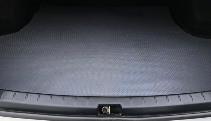 2016 Toyota Etios VX, Petrol, Manual, 47,990 km, Boot Inside