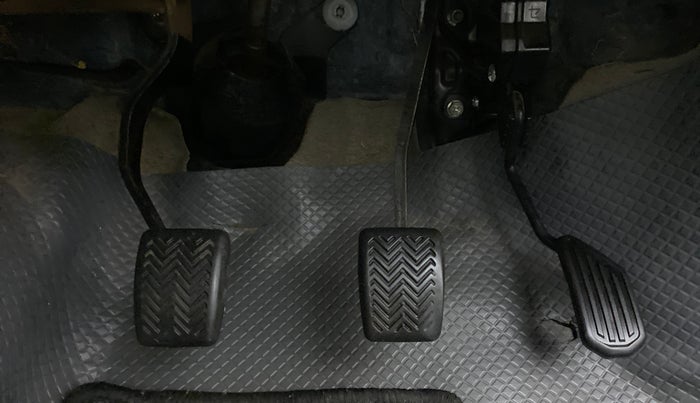 2016 Toyota Etios VX, Petrol, Manual, 47,990 km, Pedals