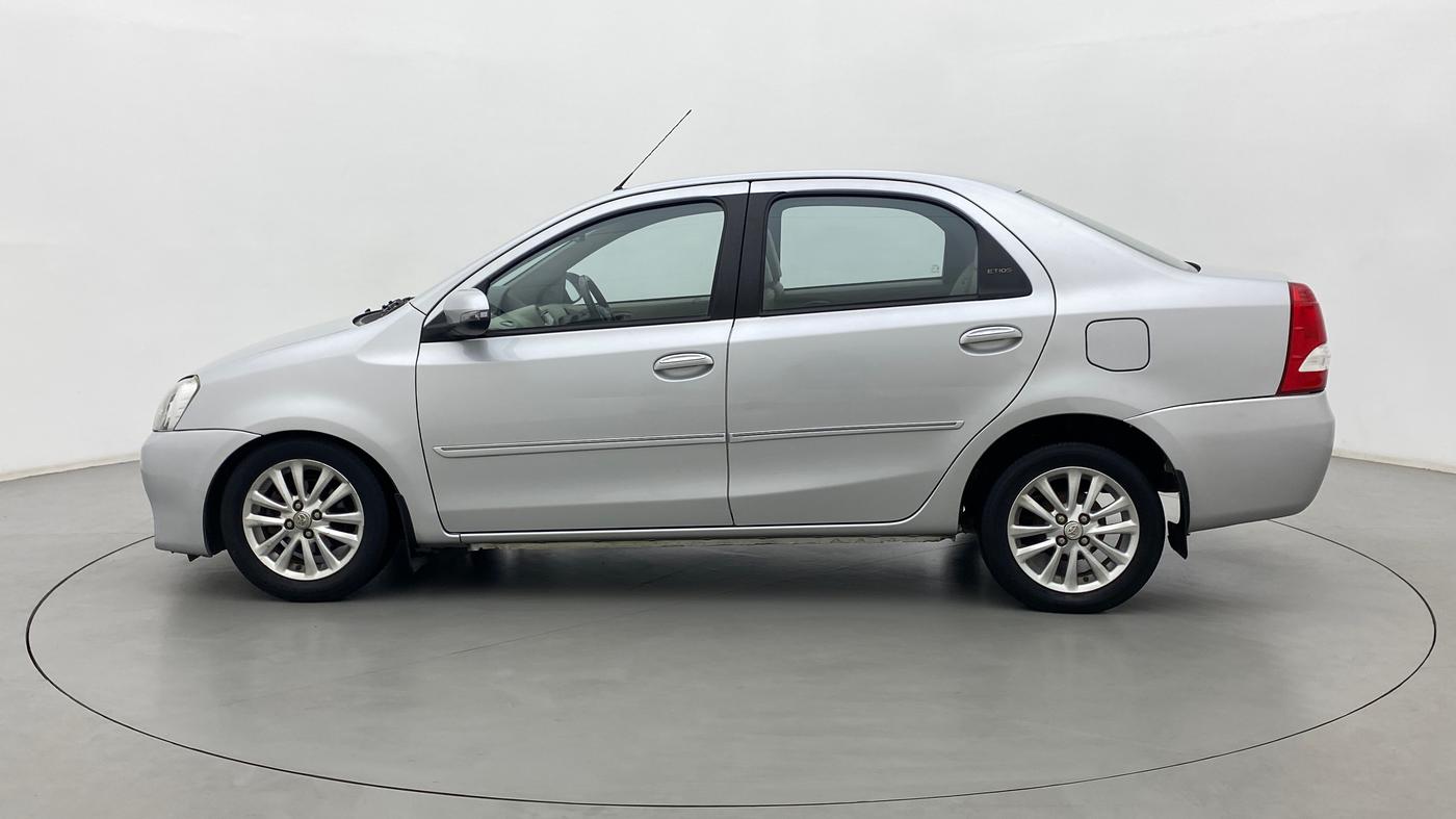2016 Toyota Etios VX, Petrol, Manual, 47,990 km, Left Side
