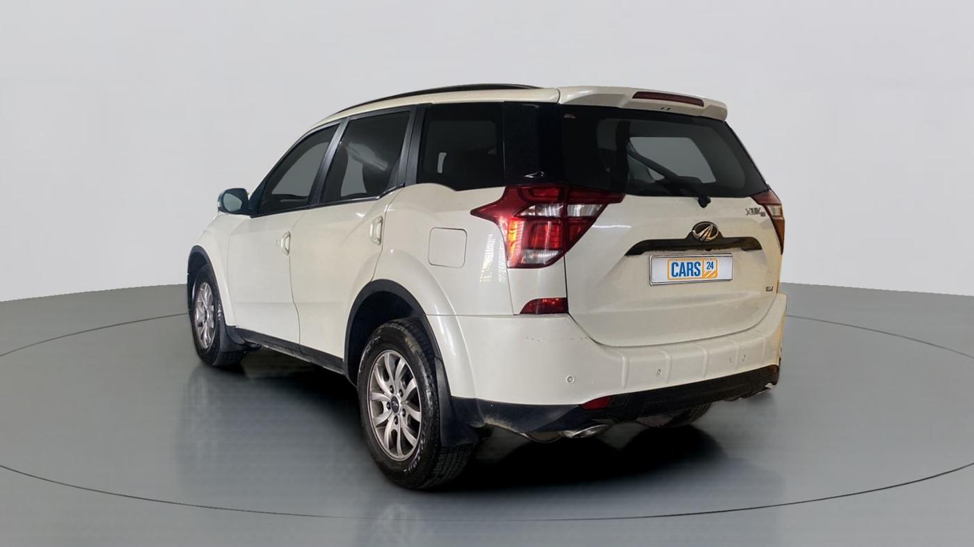 2020 Mahindra XUV500 W9, Diesel, Manual, 98,943 km, Left Back Diagonal