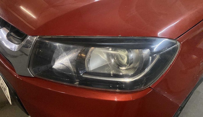 2017 Maruti Vitara Brezza ZDI, Diesel, Manual, 68,204 km, Left headlight - Minor scratches