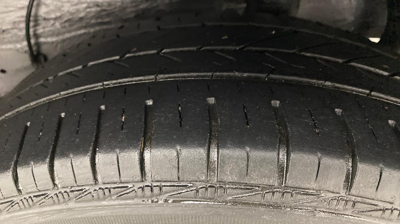 2017 Maruti Celerio VXI AMT (O), Petrol, Automatic, 97,445 km, Left Rear Tyre Tread