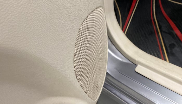 2017 Maruti Celerio VXI AMT (O), Petrol, Automatic, 97,445 km, Infotainment system - Front speakers missing / not working