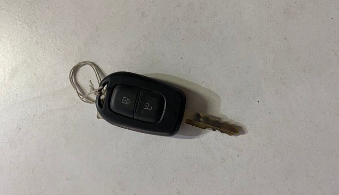 2018 Renault Kwid RXL, Petrol, Manual, 47,496 km, Key Close Up