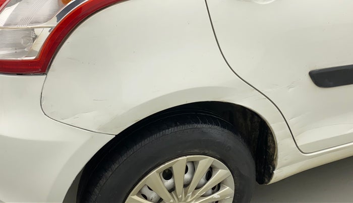 2015 Maruti Swift LXI (O), CNG, Manual, 74,392 km, Right quarter panel - Slightly dented
